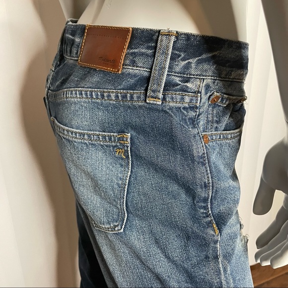 Madewell Boyjean Torn Jeans - Picture 4 of 11